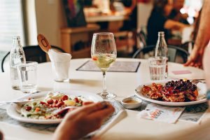 Tips for Eating Out Safely | The ENTERTAINER Hong Kong